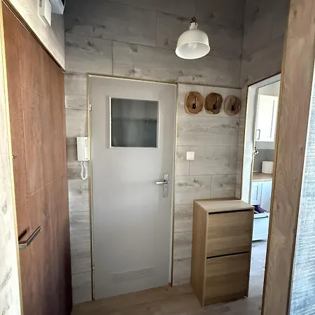 Avis Skwer Kosciuszki 10 * Gdynia